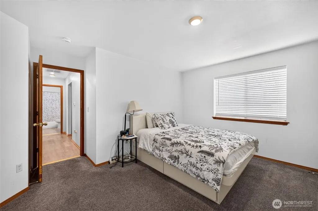 401 E 69th Street Tacoma WA 98404