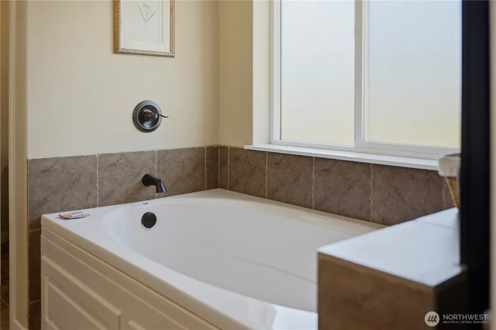 4392 Chanting Circle SW Port Orchard WA 98367