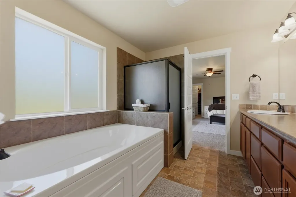 4392 Chanting Circle SW Port Orchard WA 98367