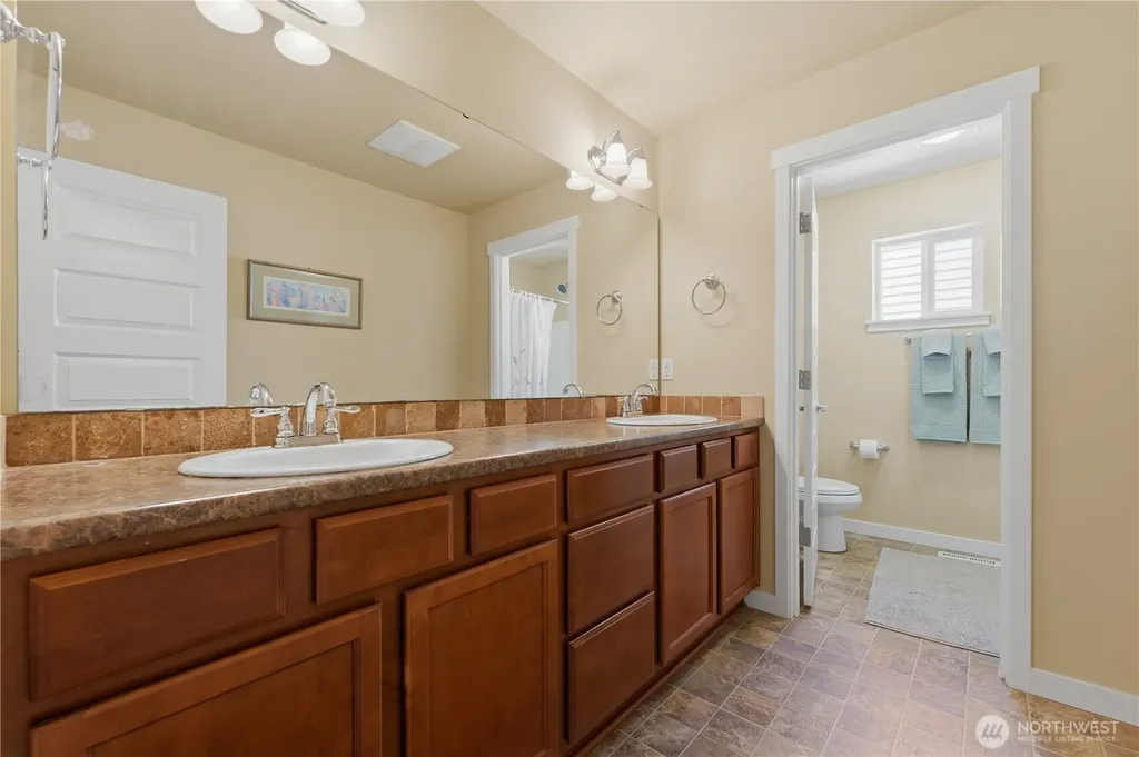 4392 Chanting Circle SW Port Orchard WA 98367