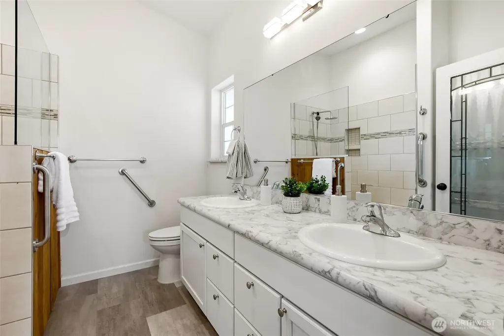 10305 187th Avenue SW Rochester WA 98579