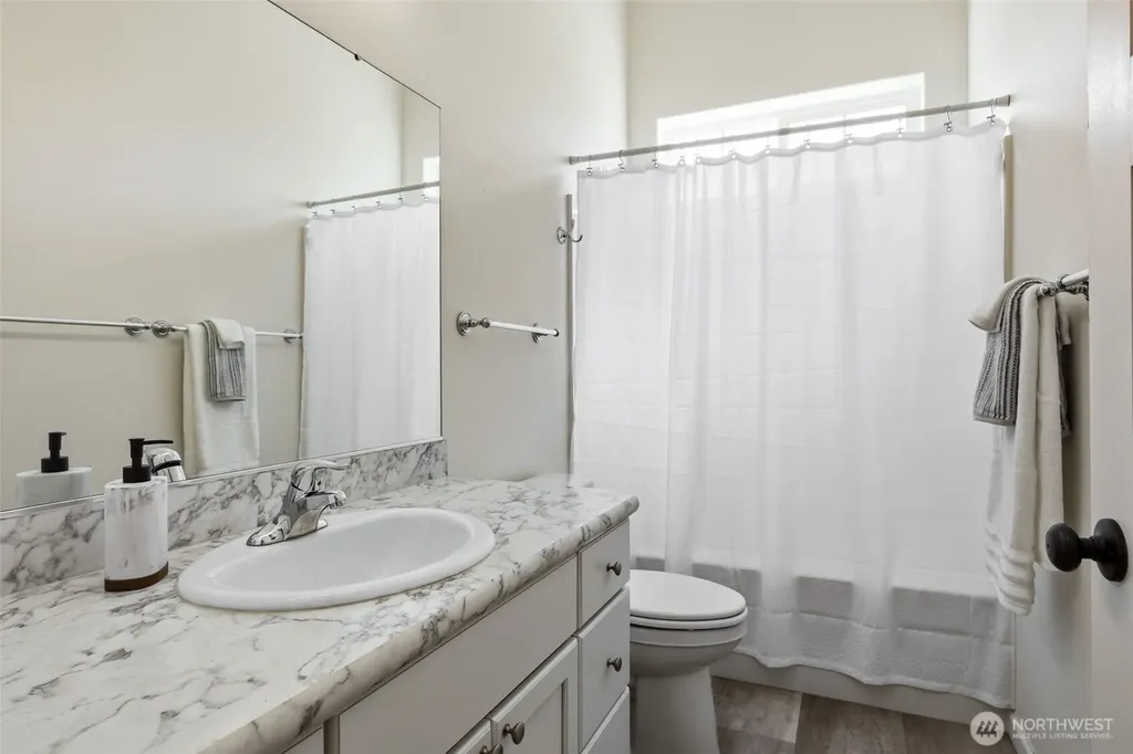 10305 187th Avenue SW Rochester WA 98579