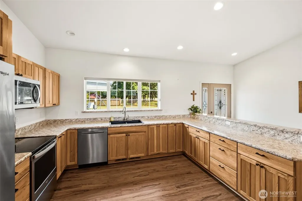 10305 187th Avenue SW Rochester WA 98579