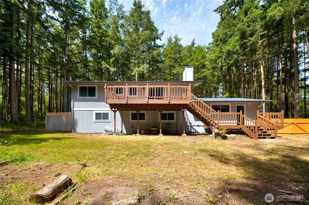 1074 N Estate Lane Oak Harbor WA 98277