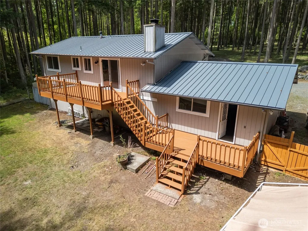 1074 N Estate Lane Oak Harbor WA 98277