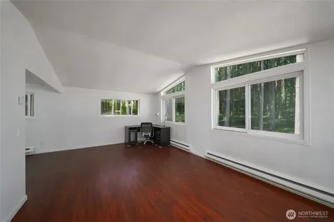 1074 N Estate Lane Oak Harbor WA 98277