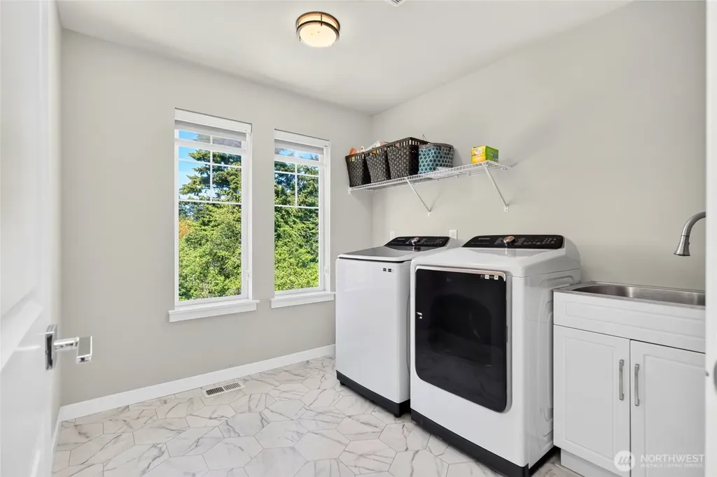 19757 119th Street E Bonney Lake WA 98391