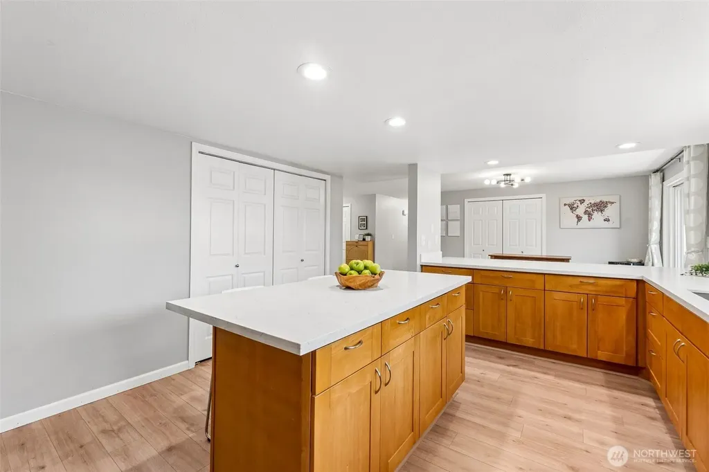 1220 SW 162nd Street Burien WA 98166