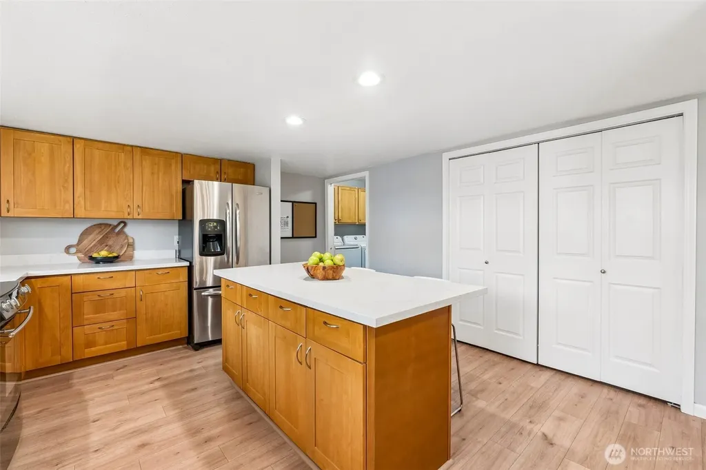 1220 SW 162nd Street Burien WA 98166