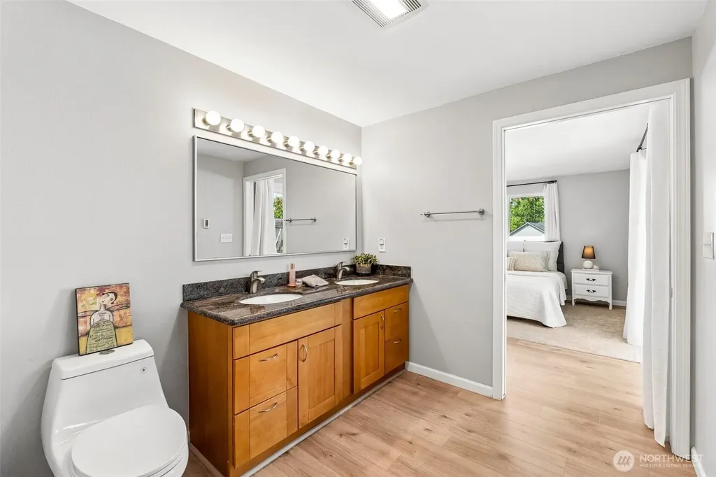1220 SW 162nd Street Burien WA 98166