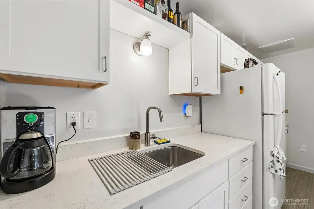 1220 SW 162nd Street Burien WA 98166