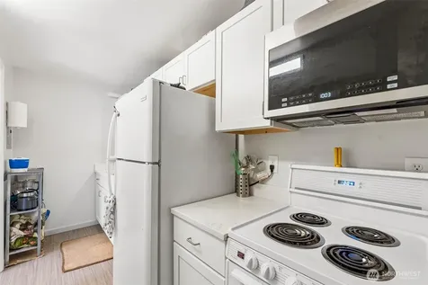 1220 SW 162nd Street Burien WA 98166