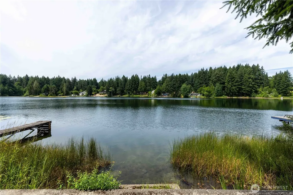 1173 SW Lake Street Port Orchard WA 98367