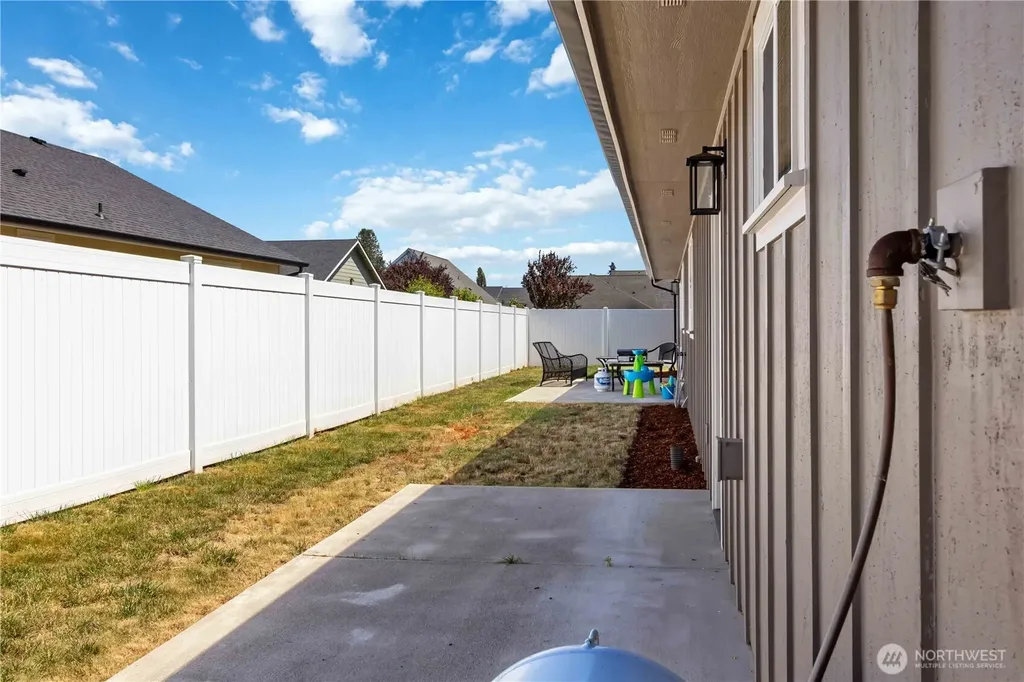 184 Abram Lane Chehalis WA 98532