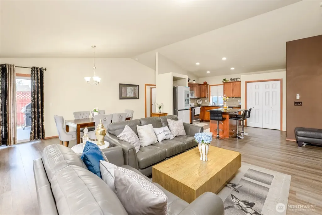 1137 Highland Avenue Port Angeles WA 98362