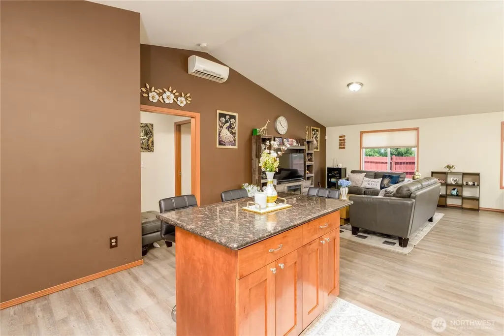 1137 Highland Avenue Port Angeles WA 98362