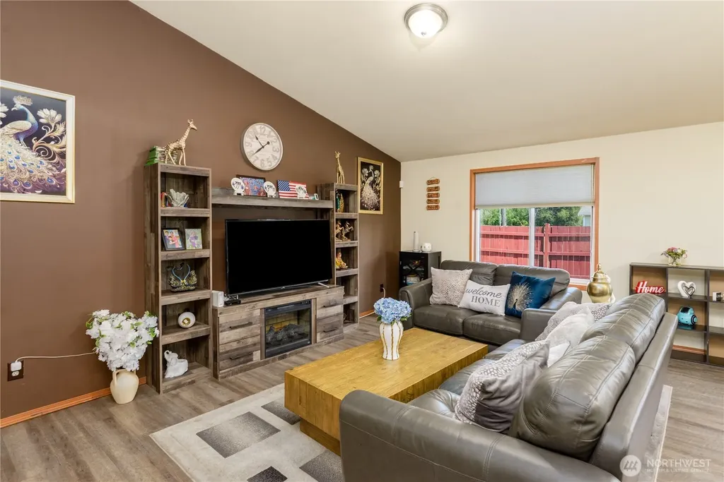1137 Highland Avenue Port Angeles WA 98362