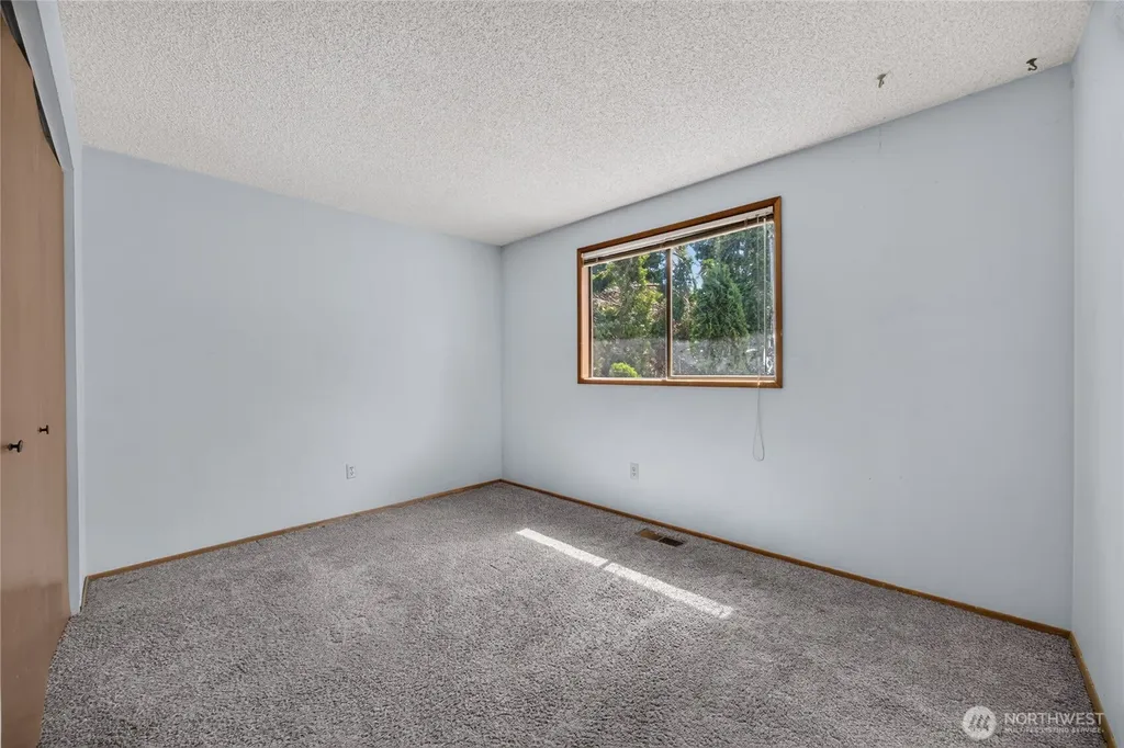 26415 Carnaby Way Kent WA 98032