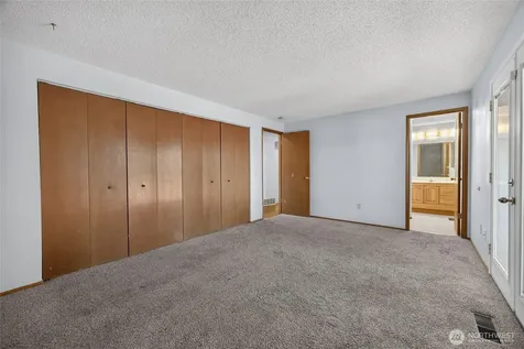 26415 Carnaby Way Kent WA 98032