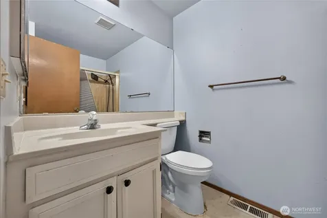 26415 Carnaby Way Kent WA 98032