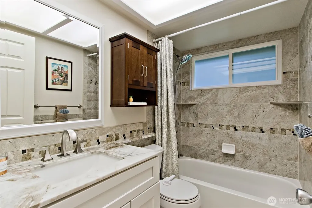 23031 76th Avenue SE Woodinville WA 98072