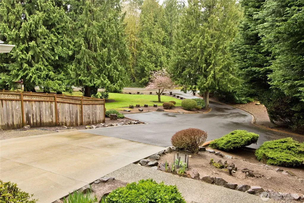 23031 76th Avenue SE Woodinville WA 98072