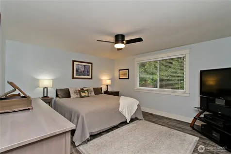 23031 76th Avenue SE Woodinville WA 98072