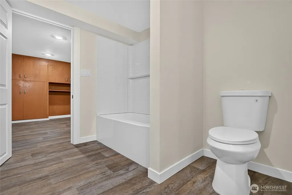 429 Harvard Avenue Fircrest WA 98466