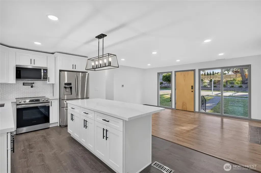 429 Harvard Avenue Fircrest WA 98466