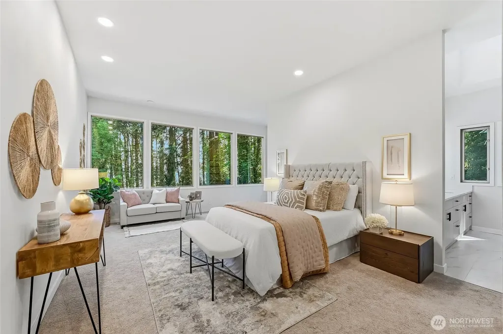 4200 W Lake Sammamish Parkway SE Bellevue WA 98008