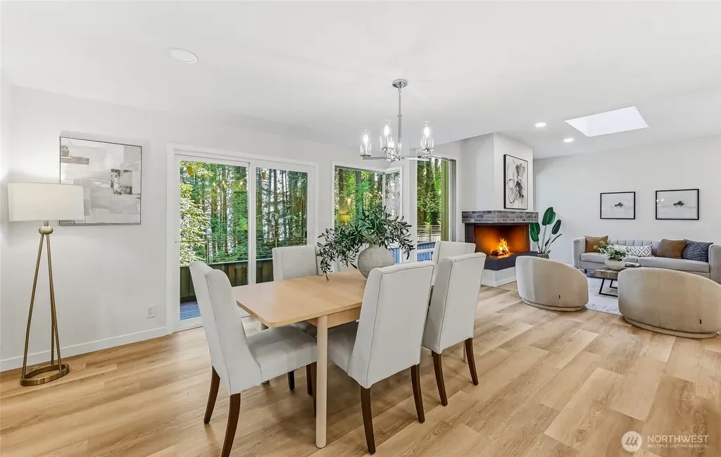 4200 W Lake Sammamish Parkway SE Bellevue WA 98008