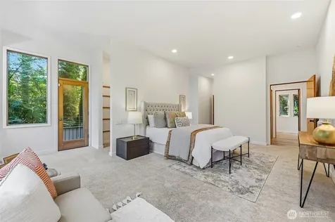 4200 W Lake Sammamish Parkway SE Bellevue WA 98008