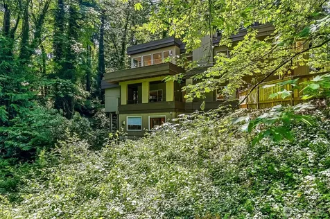 4200 W Lake Sammamish Parkway SE Bellevue WA 98008