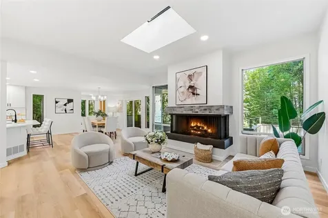 4200 W Lake Sammamish Parkway SE Bellevue WA 98008