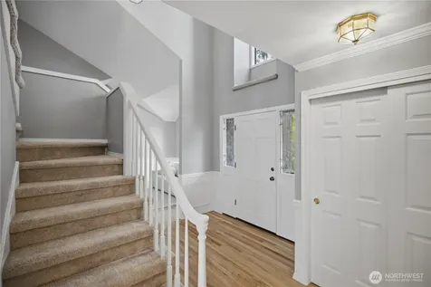 460 Jasmine Place NW Issaquah WA 98027