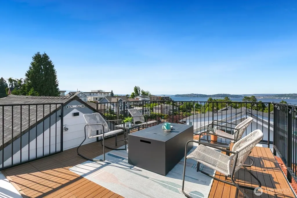 1338 California Ave SW Seattle WA 98116
