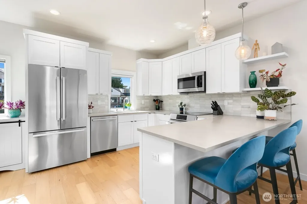 1338 California Ave SW Seattle WA 98116