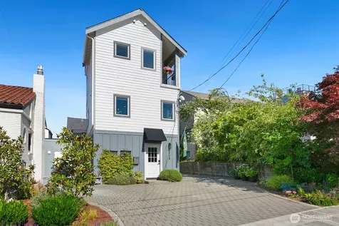1338 California Ave SW Seattle WA 98116