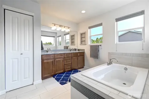 4523 Riverfront Boulevard Everett WA 98203