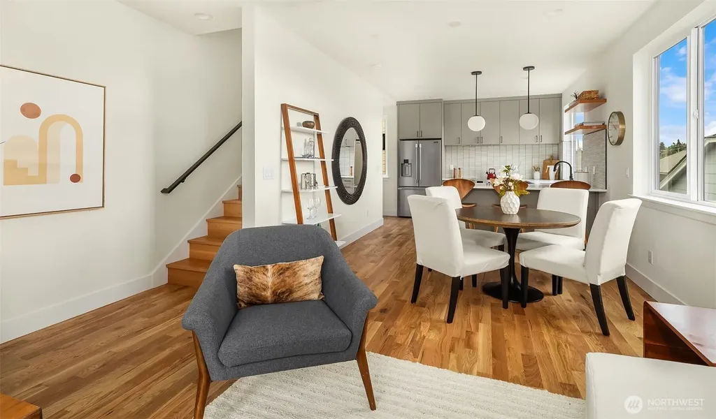 4351 SW Willow Street Seattle WA 98136