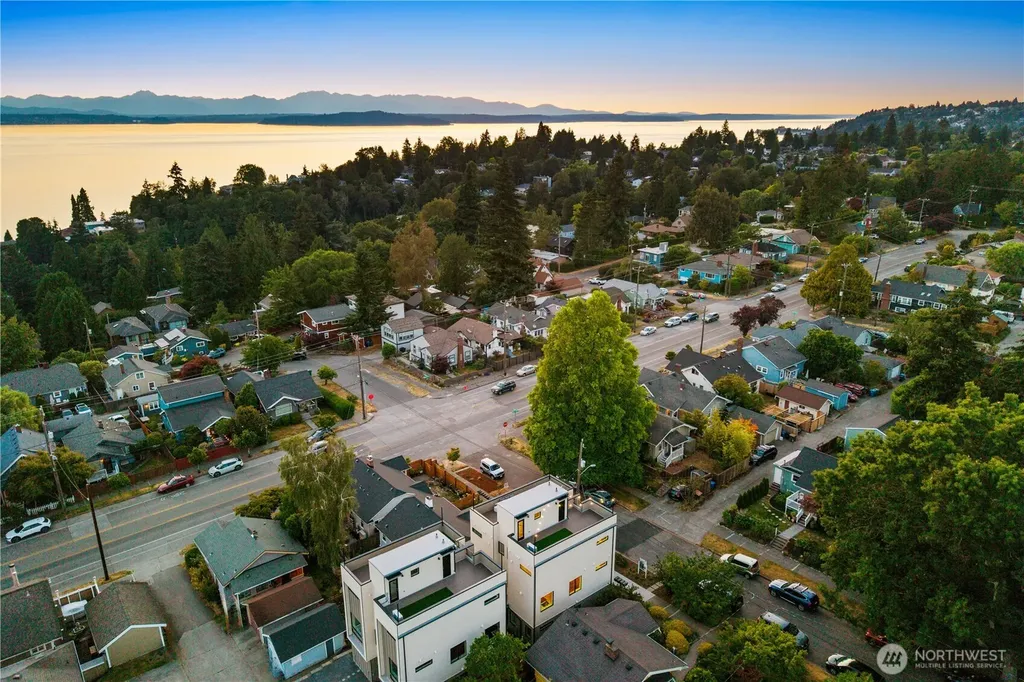 4351 SW Willow Street Seattle WA 98136
