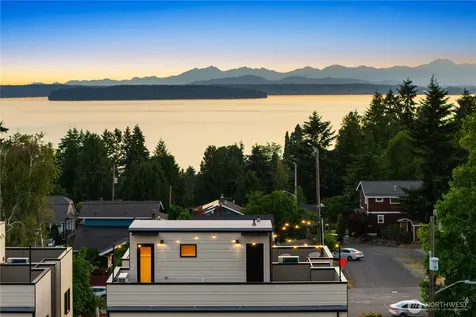 4351 SW Willow Street Seattle WA 98136