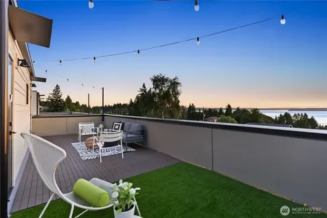 4351 SW Willow Street Seattle WA 98136