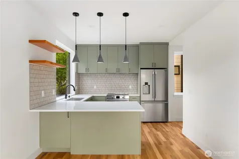 4351 SW Willow Street Seattle WA 98136