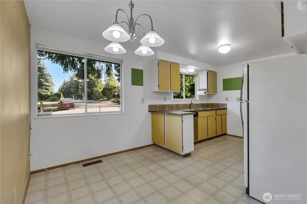 1404 SW 360th Street Federal Way WA 98023