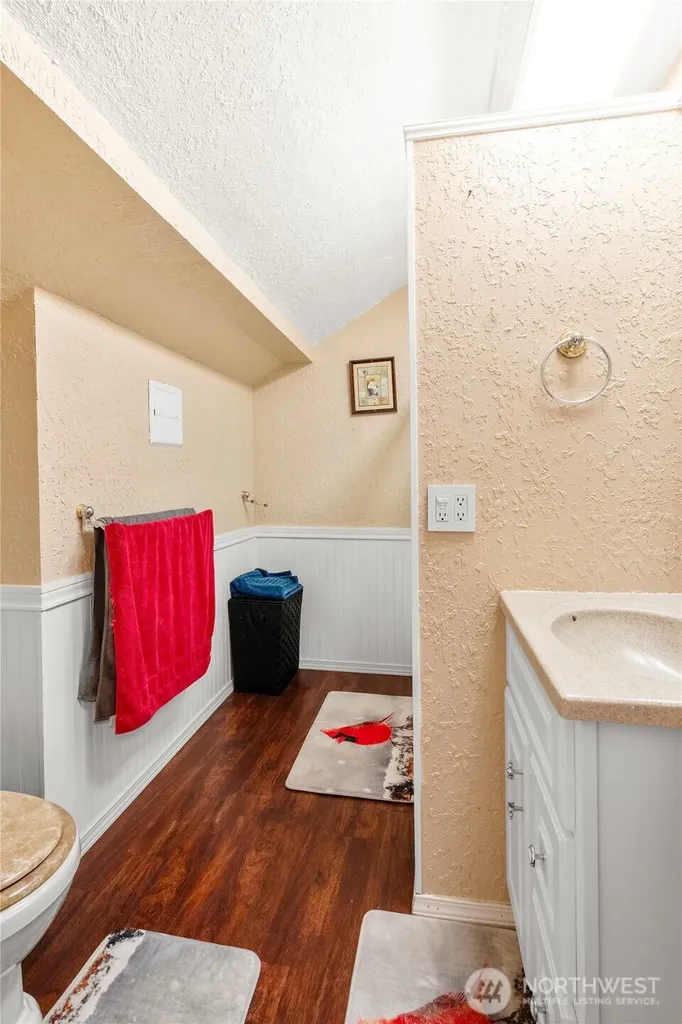 801 Spruce Street Hoquiam WA 98550