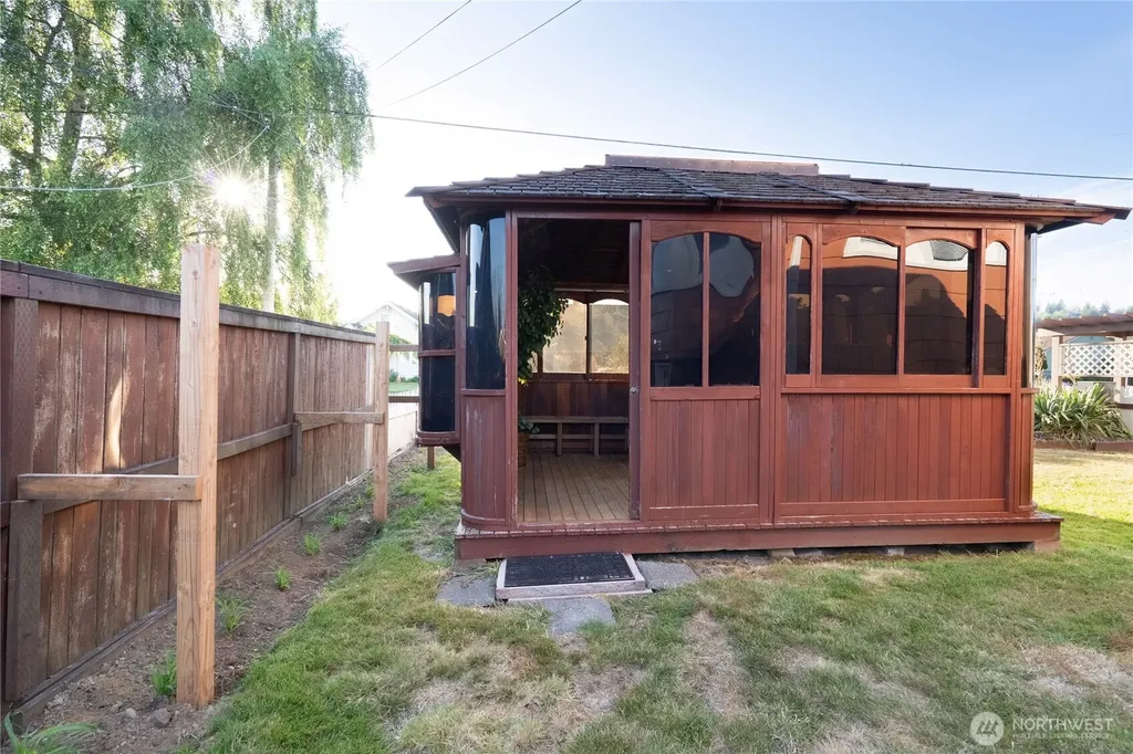 801 Spruce Street Hoquiam WA 98550