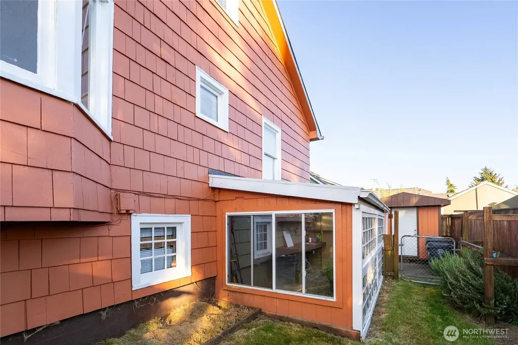 801 Spruce Street Hoquiam WA 98550