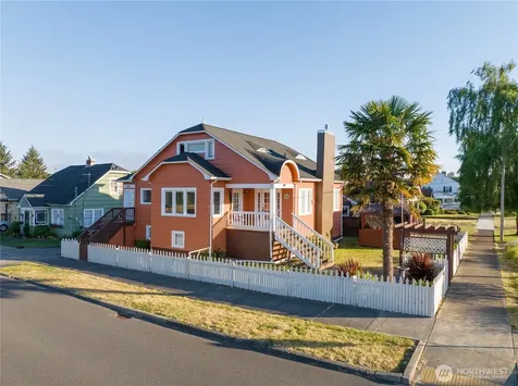 801 Spruce Street Hoquiam WA 98550