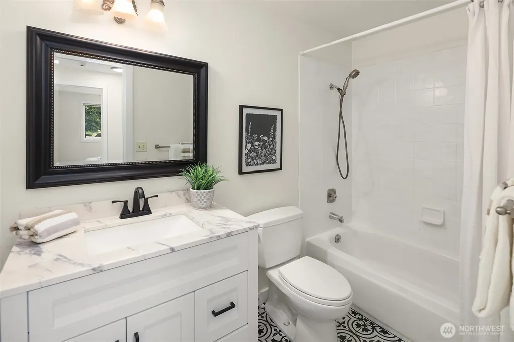 12820 87th Avenue Kirkland WA 98034